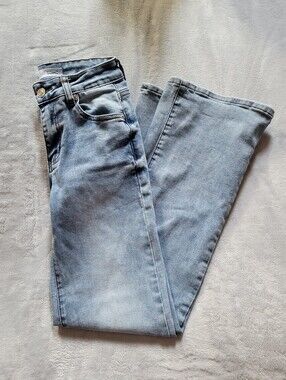 Love Soho | Light Wash Women's Straight Jeans - Unbranded